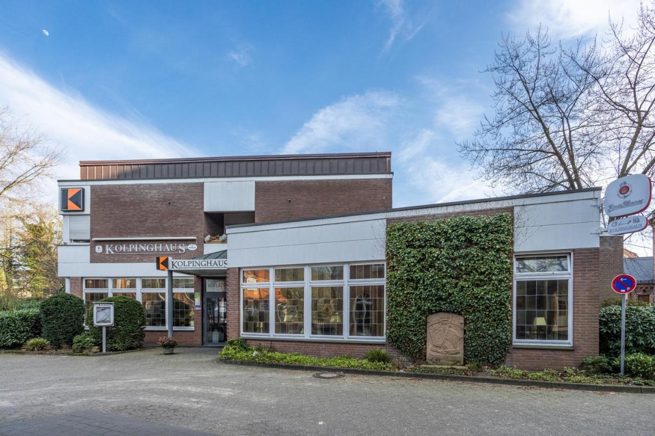 Hotel-Restaurant Kolpinghaus Lingen Exteriör bild