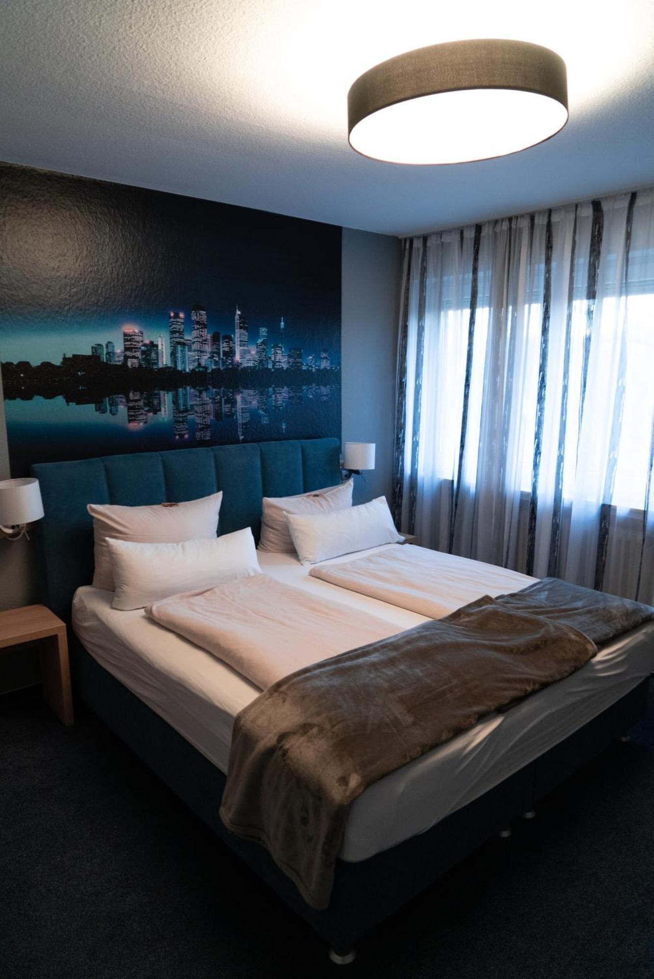Hotel-Restaurant Kolpinghaus Lingen Exteriör bild